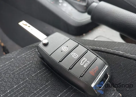 2021 Kia Rio S z USA, uszkodzony, nr VIN 3KPA24AD1ME422251